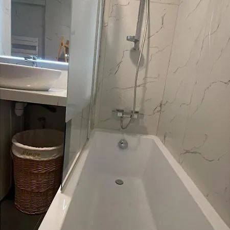 Floramarine Apartman *